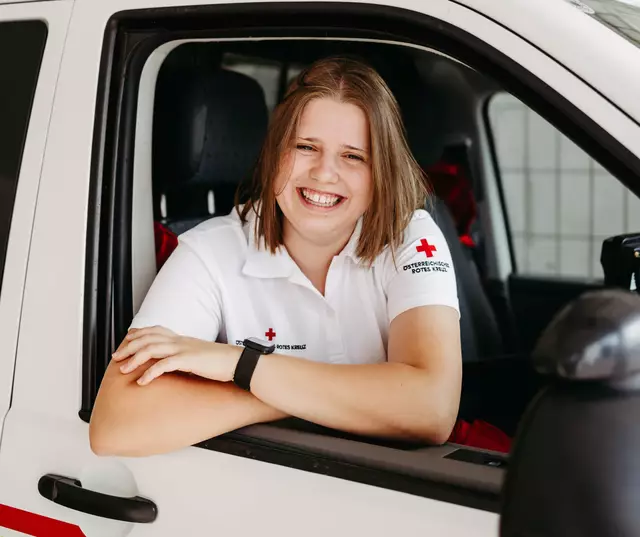 Katharina Reiter engagiert sich mit ganzem Herzen als freiwillige Rettungssanitäterin an der Ortsstelle Pregarten (Bez. Freistadt).  | Foto: OÖRK/Ziegler