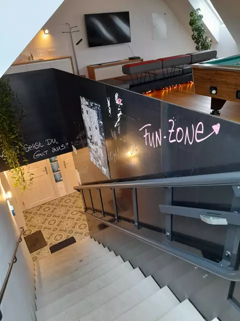 Jugendliche haben bei den „Timeout"-Jugendzentren die Möglichkeit, die Freizeitangebote selbst mitzugestalten und ihre eigenen Interessen einzubringen.  | Foto: Hilfswerk Salzburg