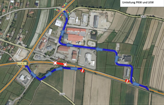 Umleitung B2 Vitis: Umleitungsführung über Kreisverkehr B36/B2, L8151, Begleitweg zur B2, B2 und
B2, Europastraße, L8149, B36 | Foto: Straßenmeisterei Waidhofen/Thaya