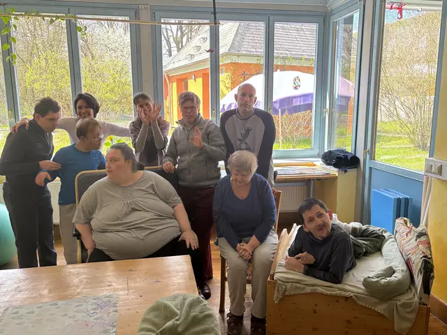 Die Künstler in ihrer Werkstatt in Breitenfurt. | Foto: Hirss