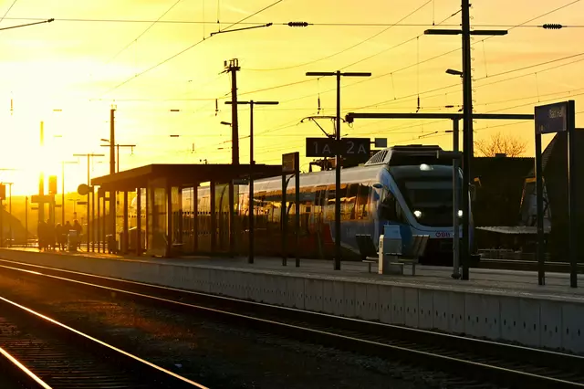 Bombendrohung am Bahnhof in Stockerau am Abend. | Foto: MeinBezirk
