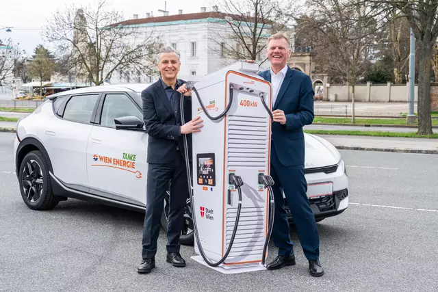 Die bestehenden Wien Energie Schnellladeparks werden noch dieses Jahr um vier neue Standorte in den Bezirken Landstraße, Simmering, Liesing und im Wiener Norden erweitert.  | Foto: Wien Energie/Thomas Meyer