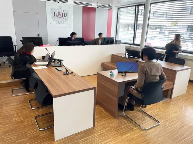 Der Angeklagte zeigte sich im Kinderporno-Prozess reumütig geständig. | Foto: Gernot Heigl