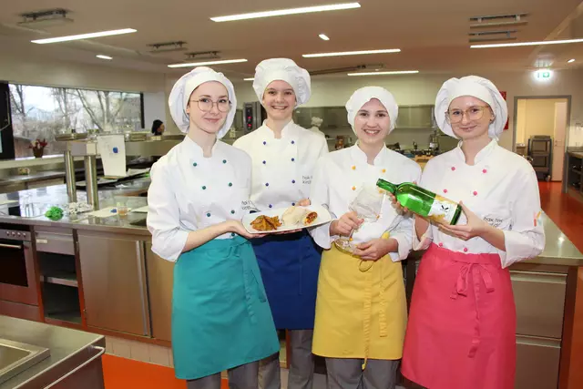 Melanie, Jana, Amelie und Sophie  | Foto: Staudinger