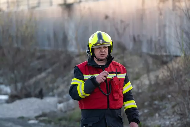 Übung für den Ernstfall: In Gunskirchen zeigten die Einsatzkräfte der Feuerwehr, der Polizei und des Roten Kreuzes, wie sie zusammenarbeiten und Leben retten können. | Foto: FFW Gunskirchen