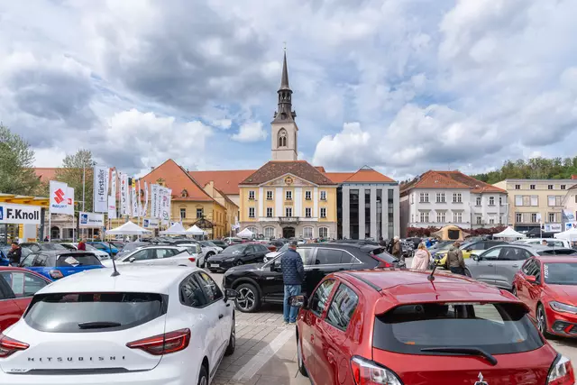20 Aussteller präsentieren ihre Top-Modelle im Rahmen der Brucker Autoschau. | Foto: Ekatarina Paller