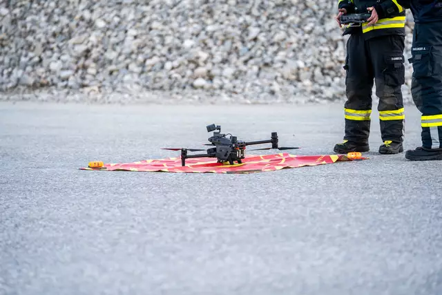 Übung für den Ernstfall: In Gunskirchen zeigten die Einsatzkräfte der Feuerwehr, der Polizei und des Roten Kreuzes, wie sie zusammenarbeiten und Leben retten können. | Foto: FFW Gunskirchen