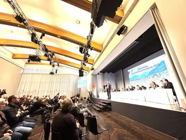 Auch bei der Gemeindeversammlung wurde über die Finanzen informiert. | Foto: Kogler