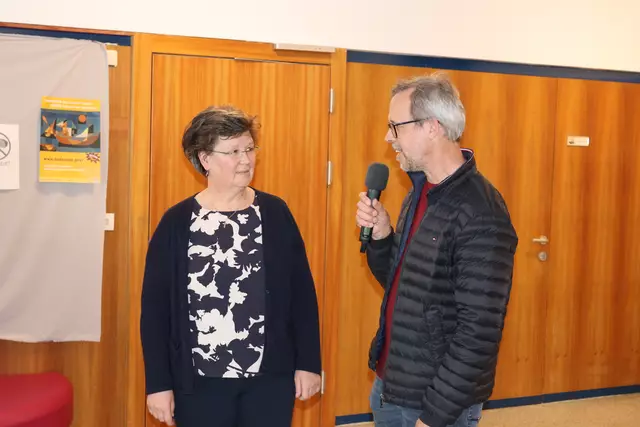 Dietmar Wolf, der Obmann des Martiniladens Landeck, bedankte sich für die Spenden zugunsten des Martiniladens Landeck.  | Foto: Elisabeth Zangerl 