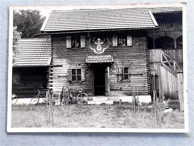 Die Mehrentalhütte im Kobernaußerwald. | Foto: Archiv Adolf Falb