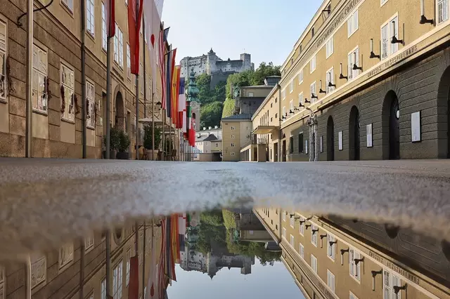 Regionalität in der Zusammenarbeit als wichtiger Kulturaspekt: Salzburger Festspiele und Salzburg AG als Kooperationspartner bis 2027 im Jugendbereich "jung und jeder*r". Kritiker aus der Salzburger Politik sehen das anders. | Foto: Martina Stemeseder | martinas fotos