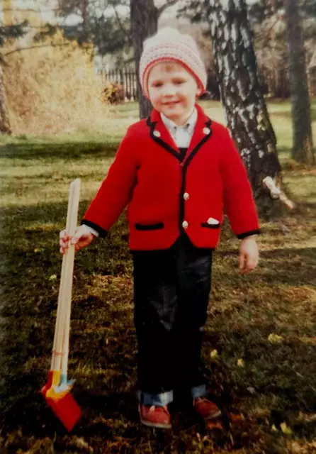 1983: Christian Samwald genießt die Ostereiersuche. | Foto: privat