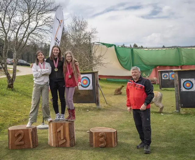 Der Nachwuchs der Attergauer Bowhunters glänzten beim Turnier. | Foto: Michael Carli