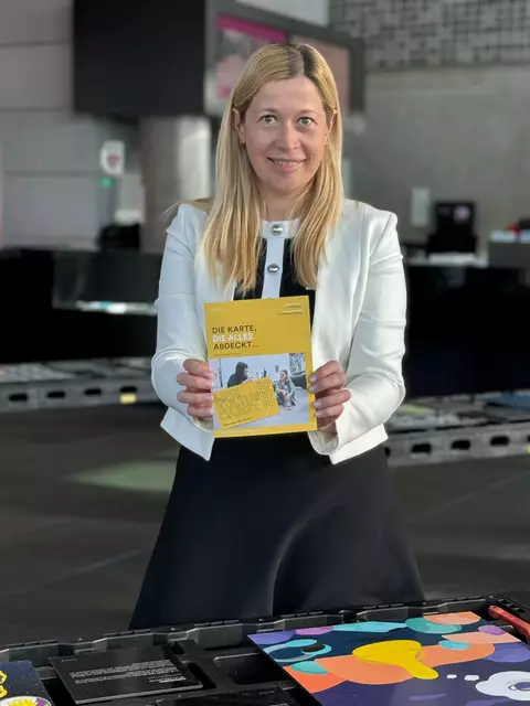 Kulturstadträtin Doris Lang-Mayerhofer empfiehlt für Kinder und Jugendliche die Linz-Kulturcard-next. | Foto: Stadt Linz