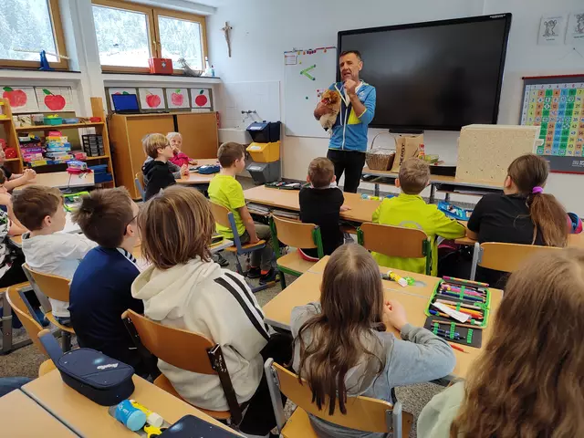 Josef Wildanger weiß, man man Kinder für die Tier- und Pflanzenwelt begeistern kann. | Foto: VS Steeg/Weißenbach