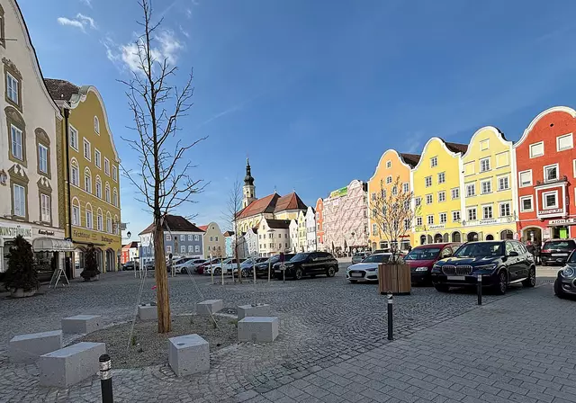 In den kommenden Tagen soll das Stadtbild mit weiteren Blumen verschönert werden.
