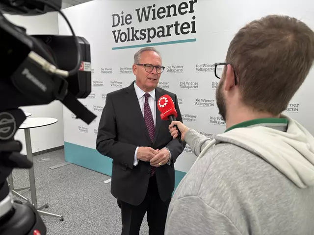 ÖVP Wien-Chef Karl Mahrer könne sich die Gesundheitshotline 1450 als zentrale Erstanlaufstelle vorstellen. | Foto: Andreas Pölzl/MeinBezirk Wien