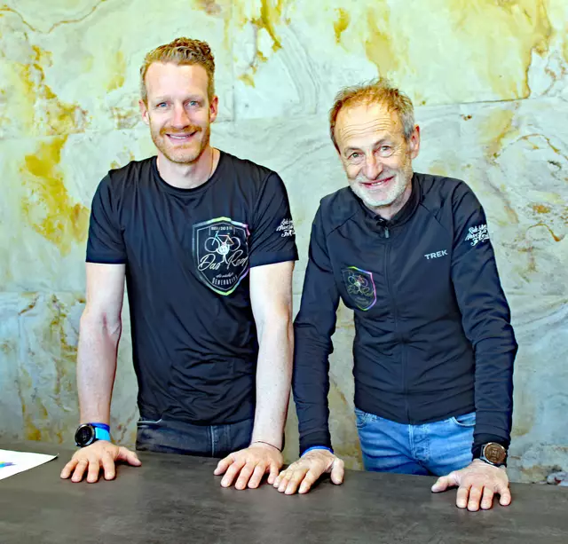 Firmengründer Karl Oberländer und sein Sohn Daniel feiern das 30-jährige Bestehen des Lavanttaler Radgeschäfts. | Foto: Emhofer