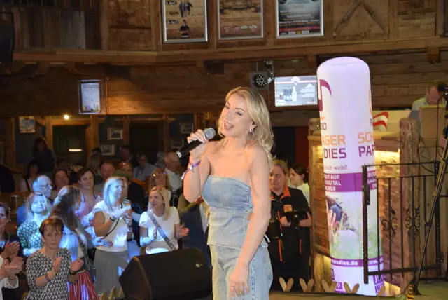 Anna-Carina Woitschack | Foto: Schneeberger