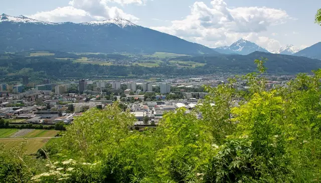Die Rossau hat sich in den letzten Jahrzehnten zu einem bedeutenden Wirtschaftszentrum entwickelt.  | Foto: R. Kubanda