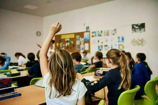 Soll ein eigenes Fach Finanzbildung an den Schulen kommen? Geht es nach den Befragten selber, wäre das der Fall. | Foto: Gabriele Paar/Privatschulen der Erzdiözese Wien