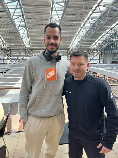 Collins Filimon, Trauns Nummer eins, ist bereit für die Finalspiele. | Foto: Askö Traun