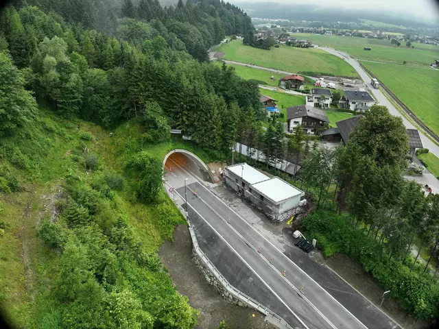 Die Sanierung des Brettfalltunnels geht im Sommer weiter.  | Foto: Land Tirol