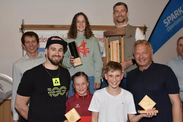 Die -Strudengau-Cup Sieger mit den Nachwuch-Siegern Julia Windhhager, Askö St. Georgen/Walde, und Matheo Kastenhofer, SU Dimbach-Pabneukirchen. | Foto: Robert Zinterhof
