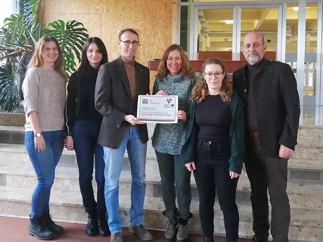 Die Mittel- und Sportmittelschule Königsweg in Reutte wurde für die Partnerschaft mit dem Istituto Comprensivo Bernardo Clesio - Scuola Media Vigilio Inama in Cles (Trentino) ausgezeichnet. | Foto: Euregio