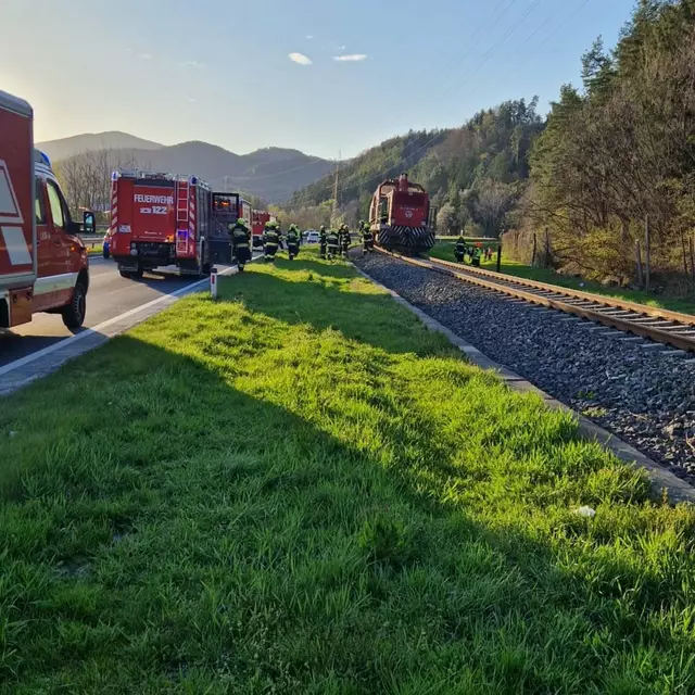 40 Mann und sechs Feuerwehrfahrzeuge waren im Brandeinsatz. | Foto: FF Köflach