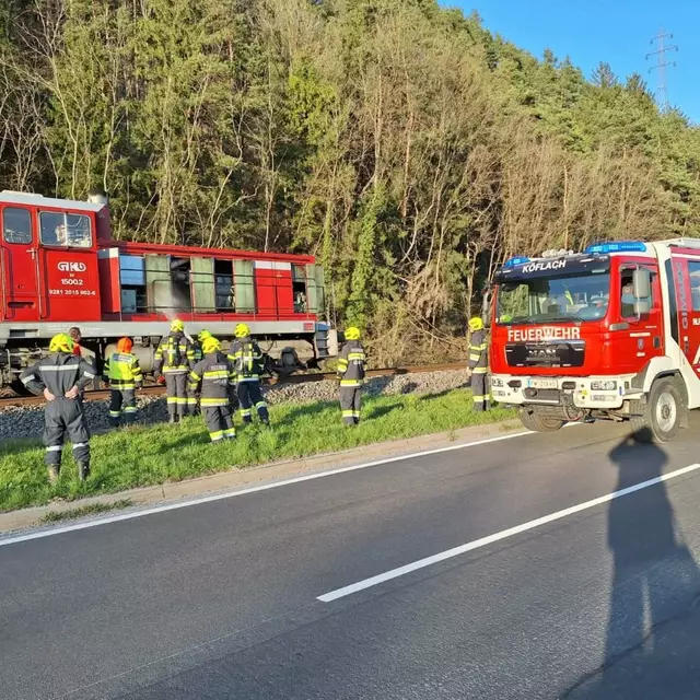 Zwei Feuerwehren mit 40 Mann waren im Löscheinsatz. | Foto: FF Köflach