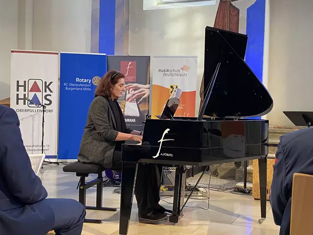 Marianne Prenner eröffnete den Abend mit einem Werk von Carl Goldmark