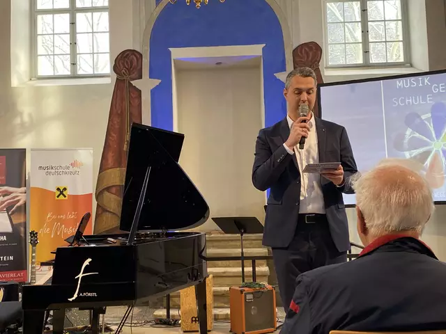 Musikschuldirektor Thomas Loier begrüßte die Gäste