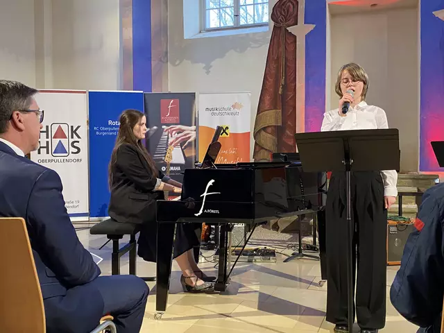 Lilith Scherer mit ihrer Lehrein Sarah Molnar