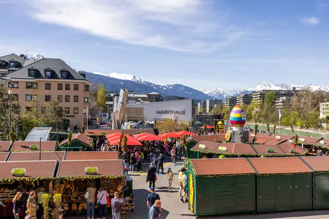 Der Ostermarkt am Marktplatz hat bis 21.4. geöffnet. | Foto: IAI