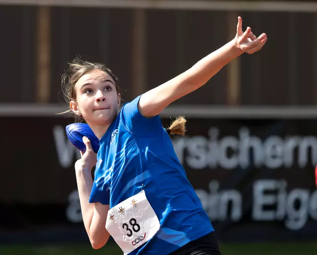 Lilly Schweitzer (LCAV Jodl Packaging)