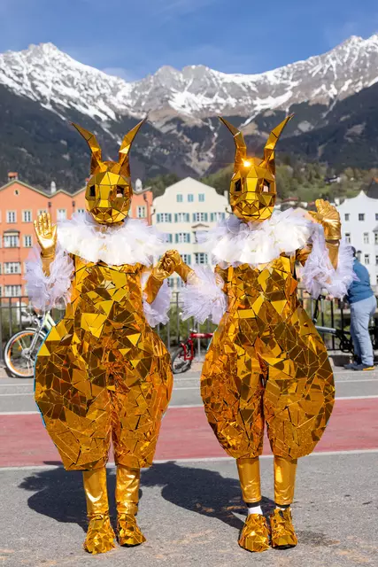 Die goldenen Osterhasen | Foto: IAI