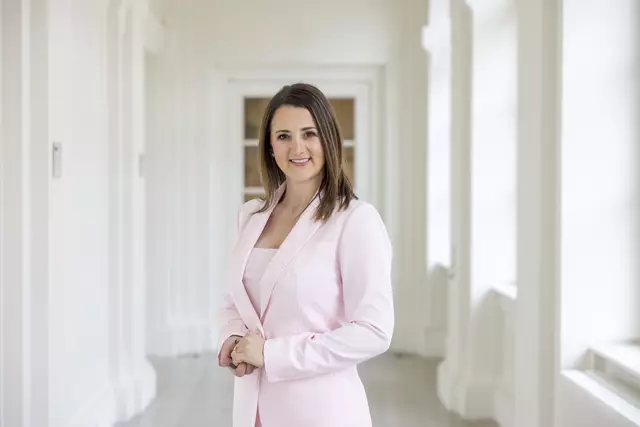 Die hohe Beteiligung an der Umfrage unterstreicht das Interesse junger Menschen, ihre Zukunft aktiv mitzugestalten. | Foto: Land Tirol/Sedlak