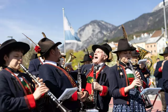 Die Stadtmusikkapelle Hötting spielte auf. | Foto: IAI