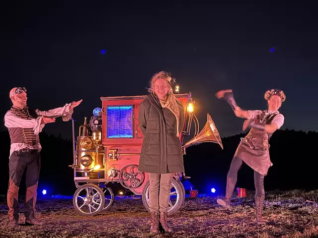 Internationale Feuer-Theater-Show "Tesladrom" begeisterte in Pabneukirchen. Circus n’Cheese: Biohof Luftensteiner. | Foto: privat