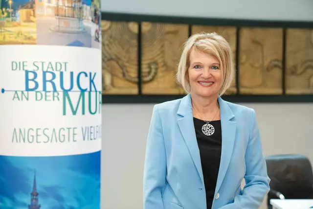 Andrea Winkelmeier muss zwar als Bürgermeisterin den Hut nehmen, bleibt der Politik in Bruck aber noch erhalten. | Foto: Ekatarina Paller