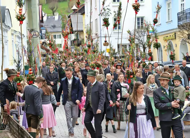 Schöner Brauch in St. Wolfgang. | Foto: Hörmandinger