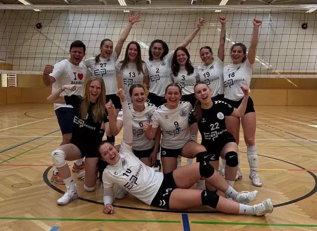 Vizemeisterinnen dürfen sich die Damen 1 aus Feldbach nennen.  | Foto: Hot Volleys 