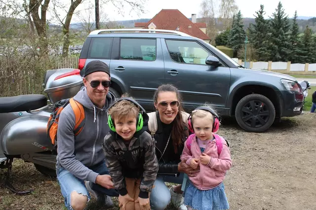 Ben und Marie, wurden mit professionellem Ohrenschutz ausgestattet
 | Foto: mc