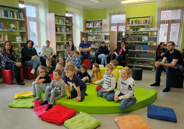 Die Spannung war allen Anwesenden anzusehen. | Foto: Marktgemeinde Echsenbach