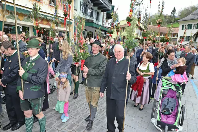 Schöner Brauch: Palmweihe in St. Wolfgang. | Foto: Hörmandinger