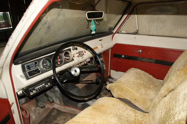 Unter der Staubschicht ist innen nichts passiert. | Foto: Alexandra Goll