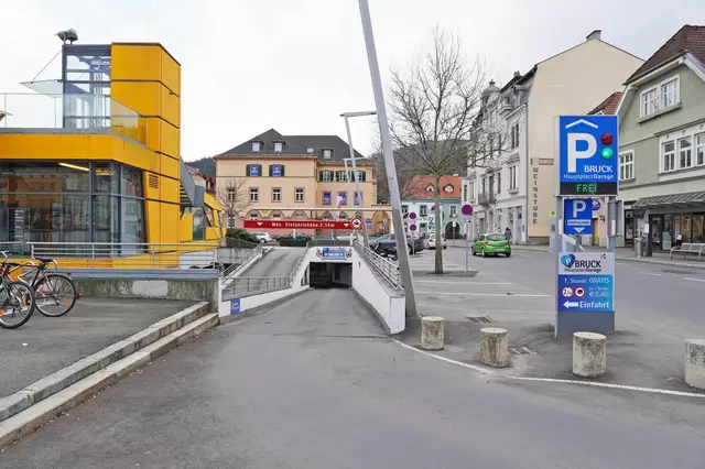 Die Tiefgarage, oder zumindest Teilbereiche davon, wird in nächster Zeit immer wieder mal gesperrt sein. | Foto: Stadt Bruck/Maili