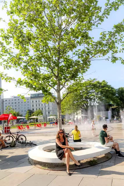 Planungsstadträtin Ulli Sima am umgestalteten Praterstern. | Foto: Stadt Wien/Christian Fürthner