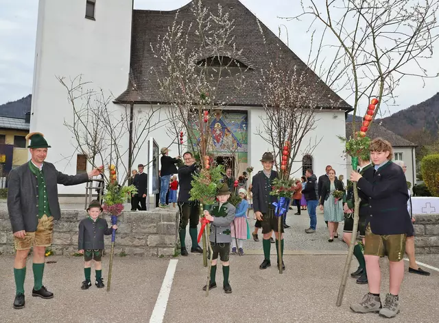 Palmweihe in der Wallfahrtskirche Maria an der Straße in Pfandl. | Foto: Hörmandinger